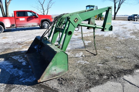 John Deere 148 loader