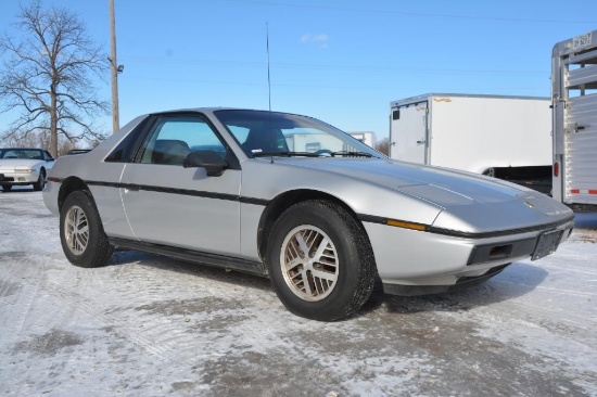 1985 Pontiac Fiero SE