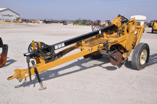 Eagle 4A pull-type ditcher