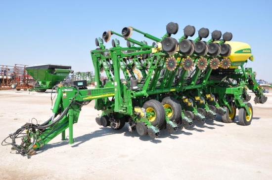 2008 John Deere 1790 CCS 16/31 planter