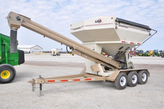 2014 Unverferth 3750XL seed tender