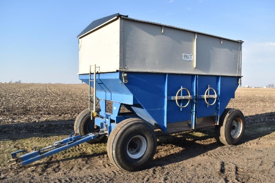 DMI 470 gravity wagon