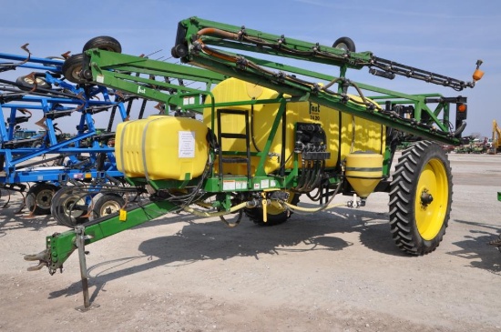 Fast 7420 1,250 gal. pull type sprayer