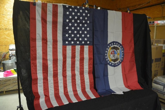 Missouri and United States nylon flags, measure 3' x 5'