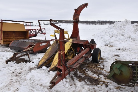 New Holland 717 forage chopper
