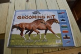 Decker horse grooming kit