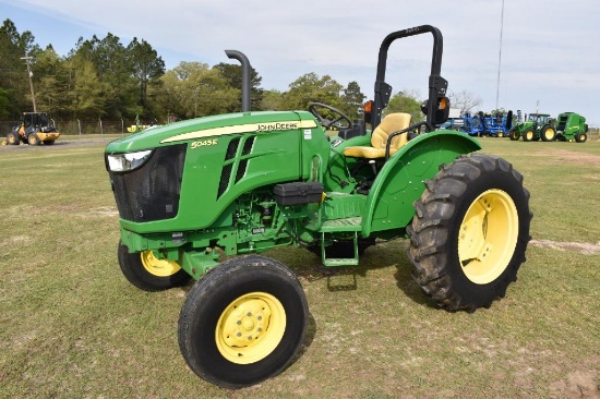 2015 John Deere 5045E 2WD tractor