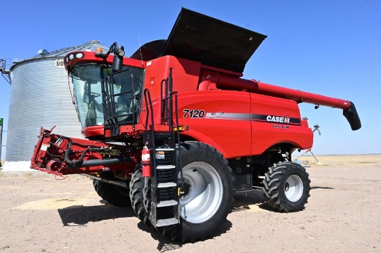 2011 Case-IH 7120 2wd combine