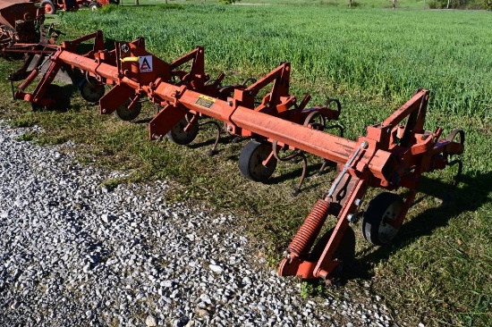 Allis-Chalmers 114 4 row cultivator
