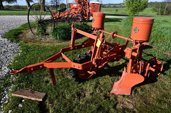 Allis-Chalmers lister 2 row planter