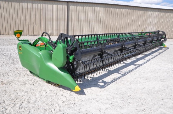 2016 John Deere 635FD 35' HydraFlex draper head