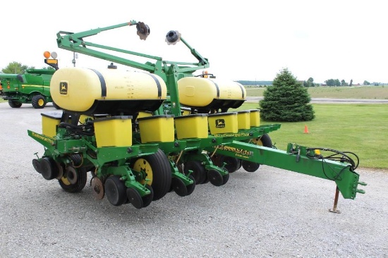 1997 John Deere 1760 12 row 30" planter