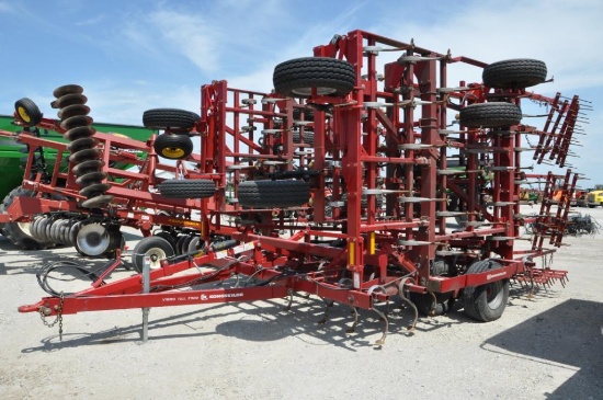 2011 Kongskilde Vibro Till 2900 44' field cultivator