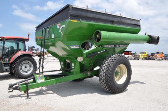 Brent 674 grain cart