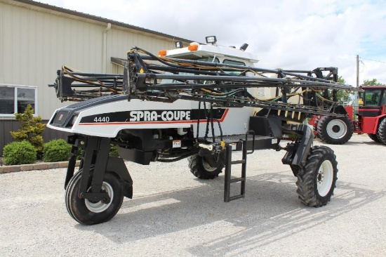 Spra Coupe 4440 self-propelled sprayer