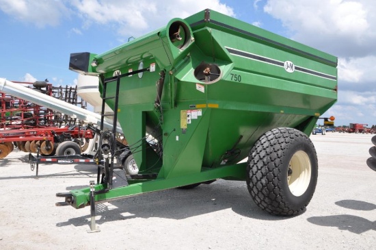 J&M 750 grain cart
