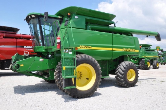 2002 John Deere 9650 STS 2wd combine
