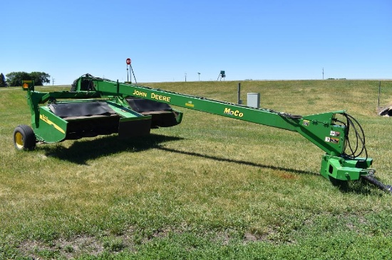 2005 John Deere 946 mower conditioner