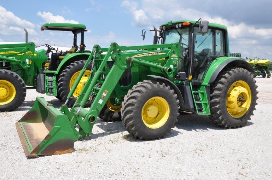 2005 John Deere 7520 MFWD tractor w/loader