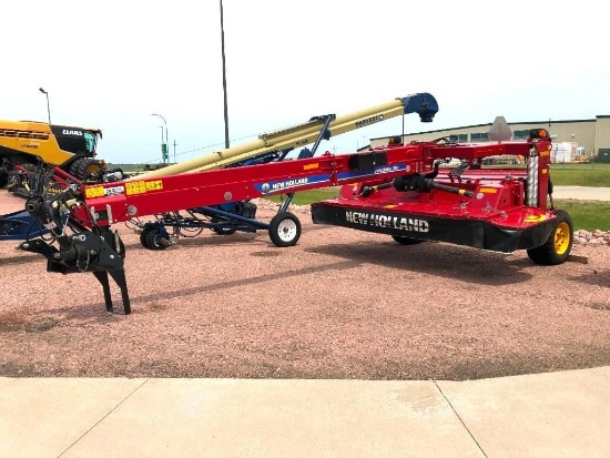 2018 New Holland DB310R mower conditioner