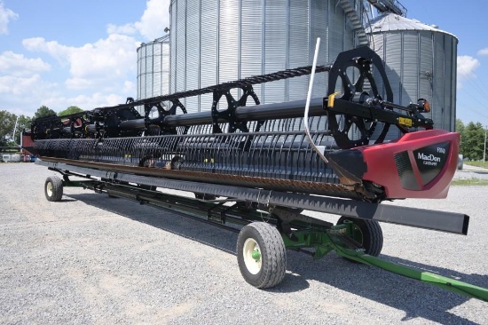 2020 MacDon FD140 40' flex draper