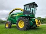 2006 John Deere 7700 self-propelled forage harvester