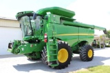 2013 John Deere S660 2wd combine