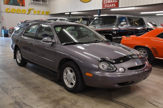 1996 Ford Taurus GL Wagon