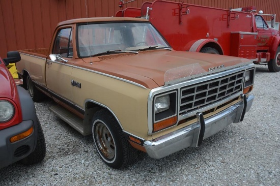1981 Dodge D150 pickup