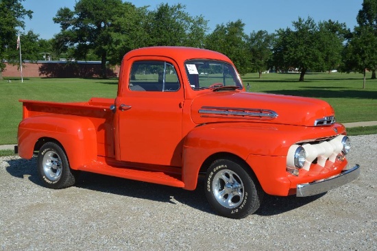 1951 Ford F-1 stepside pickup