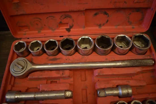 NIT 1" drive socket set and ratchet