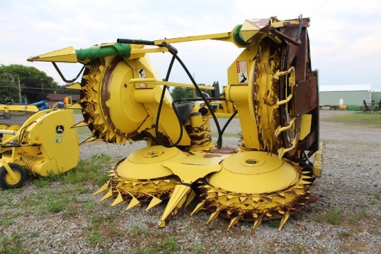 2012 John Deere 678 rotary forage head