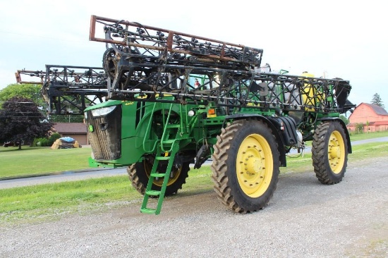 2013 John Deere 4940 self-propelled sprayer