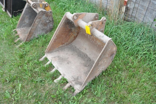 36" backhoe bucket w/teeth