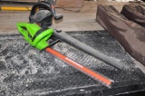 Eletric hedge trimmer and leaf blower