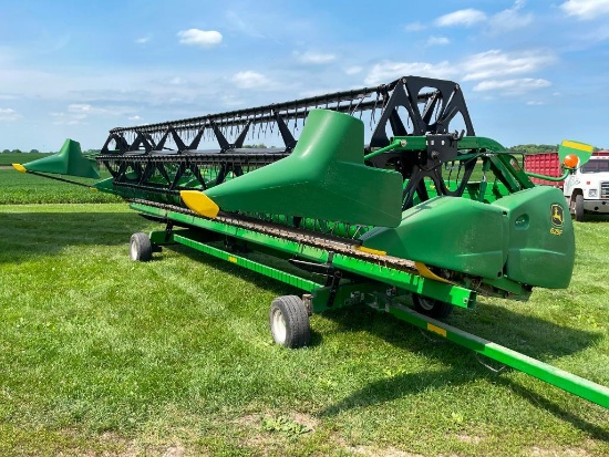 2012 John Deere 625F 25' HydraFlex platform w/trailer