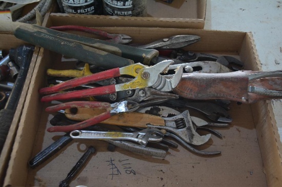 Large quantity of pliers and wrenches