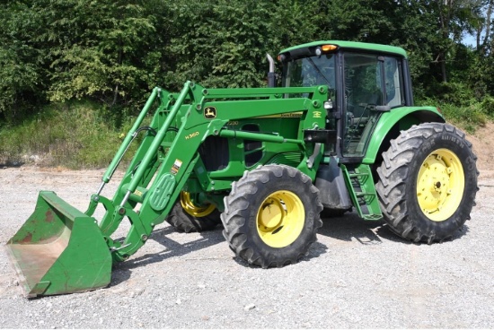 2010 John Deere 7230 MFWD tractor