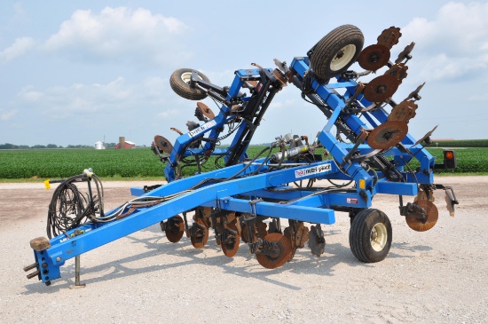 DMI 4300 12 row 30" NH3 applicator