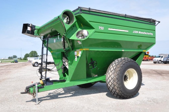 J&M 750 grain cart