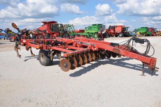 Case-IH 730B 7 shank disc ripper