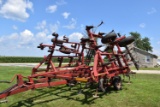 Case-IH 4800 26' field cultivator