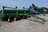 1998 John Deere 1530 20' grain drill