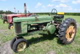 John Deere 520 2wd tractor