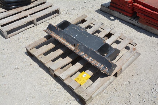 Front weight bracket off Case-IH 340 Magnum