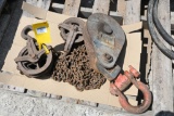 Chain hoist and pulley