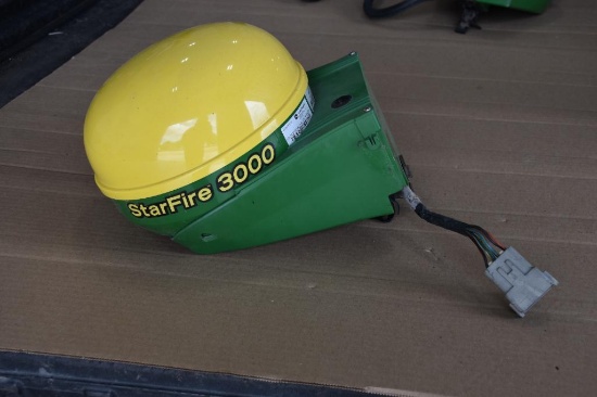 John Deere StarFire 3000 receiver