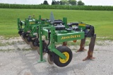 2012 John Deere 2100 3-pt. 5 shank inline ripper