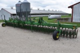 John Deere 400 30' 3-pt. rotary hoe