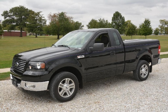 2005 Ford F-150 XLT pickup